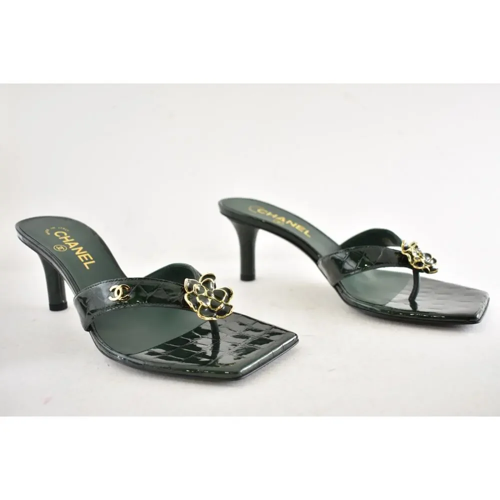 Chanel 26A Green Crocodile Croc CC Flower Backless Mule Heel Thong Sandal 40